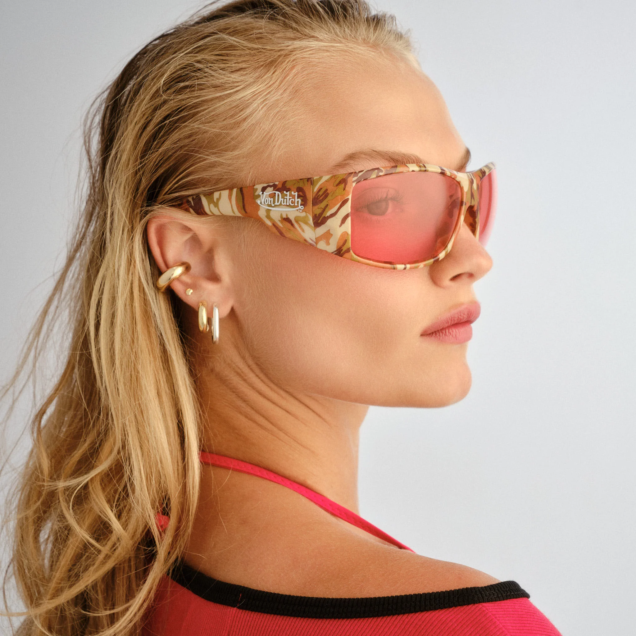VON DUTCH x AIRE RUMOUR SUNGLASSES - GOLD