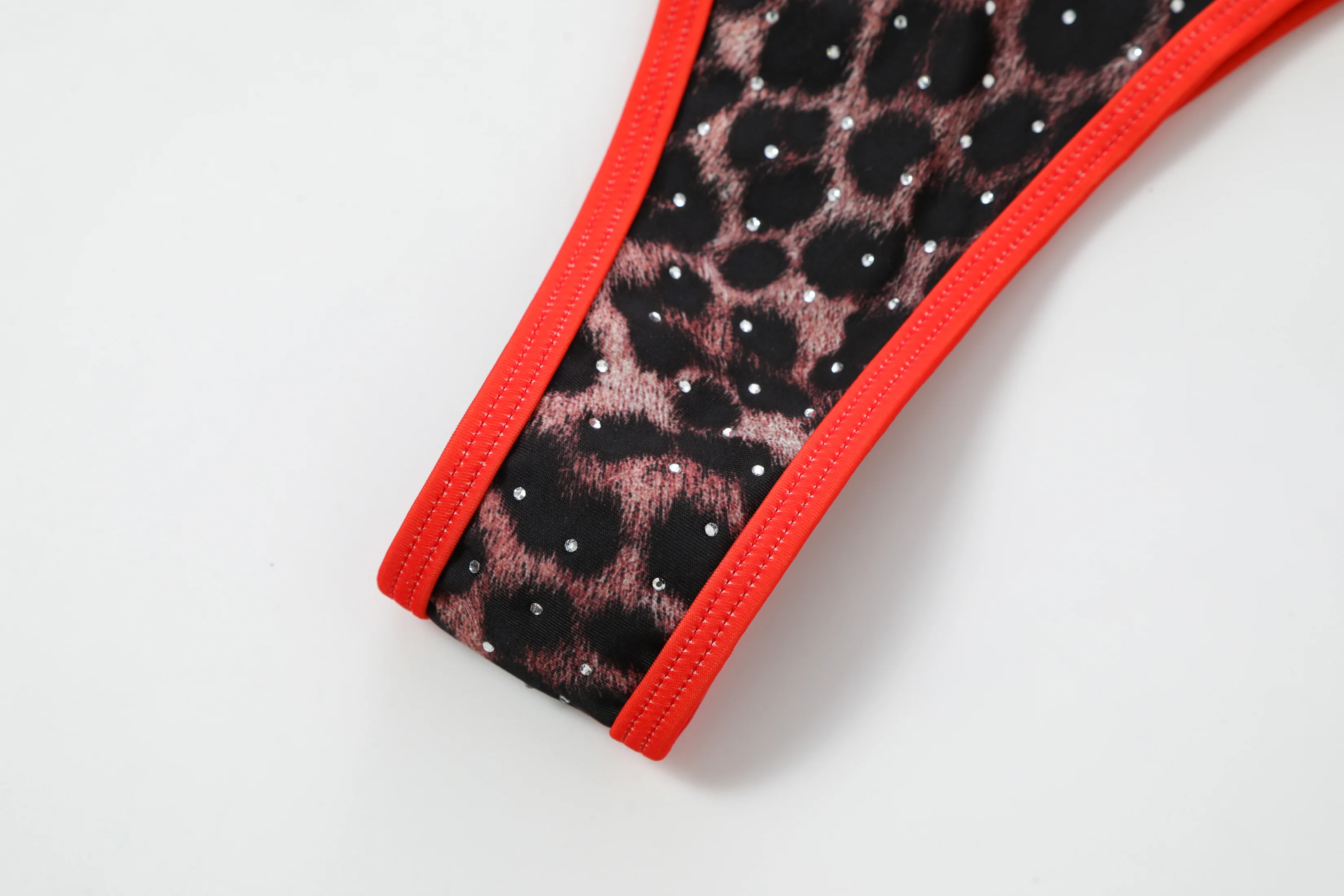 2493-two-tone-bikini-bottom-red-leopard-4.webp TWO TONE BIKINI BOTTOM - RED LEOPARD