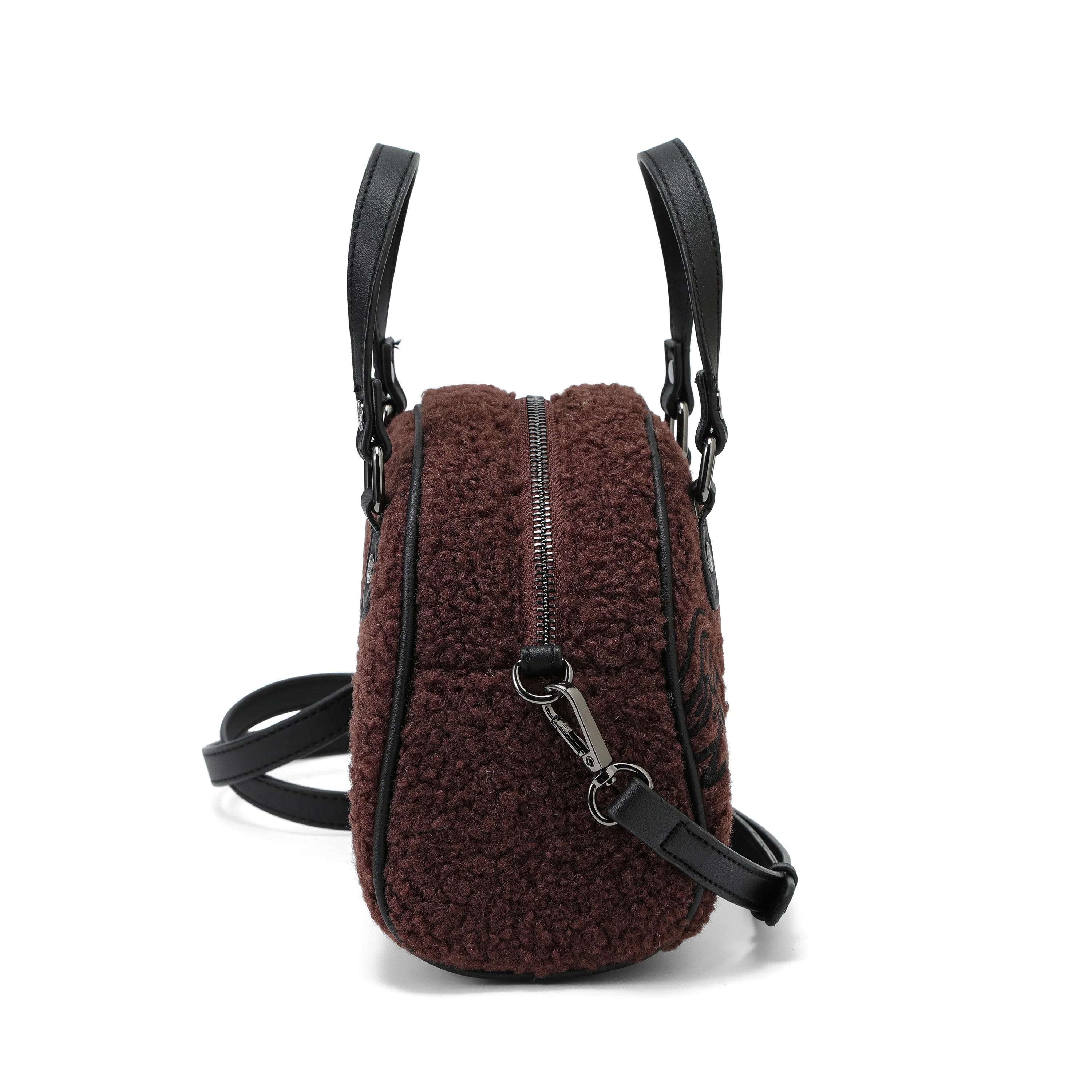 402-brown-sherpa-bowling-bag-3.webp Brown Sherpa Bowling Bag