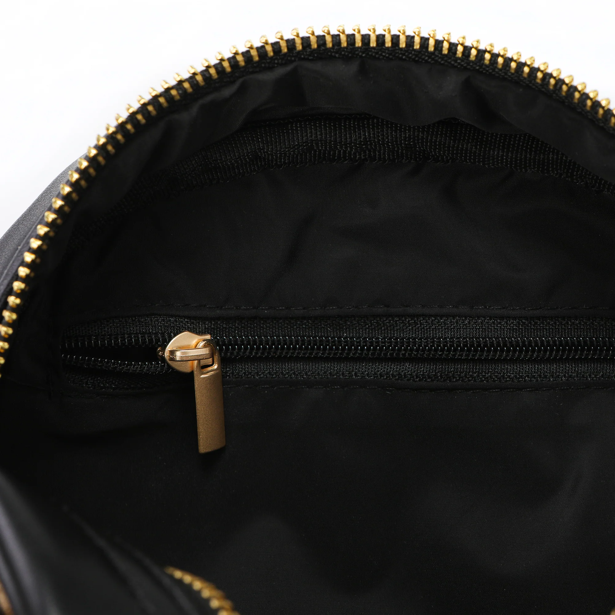 65-von-dutch-leopard-vegan-pony-hair-bowling-bag-7.webp Von Dutch Leopard Vegan Pony Hair Bowling Bag